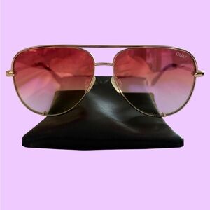 Quay High Key 126 Aviator Sunglasses Gold Frame Pink Gradient Lens w/ Case